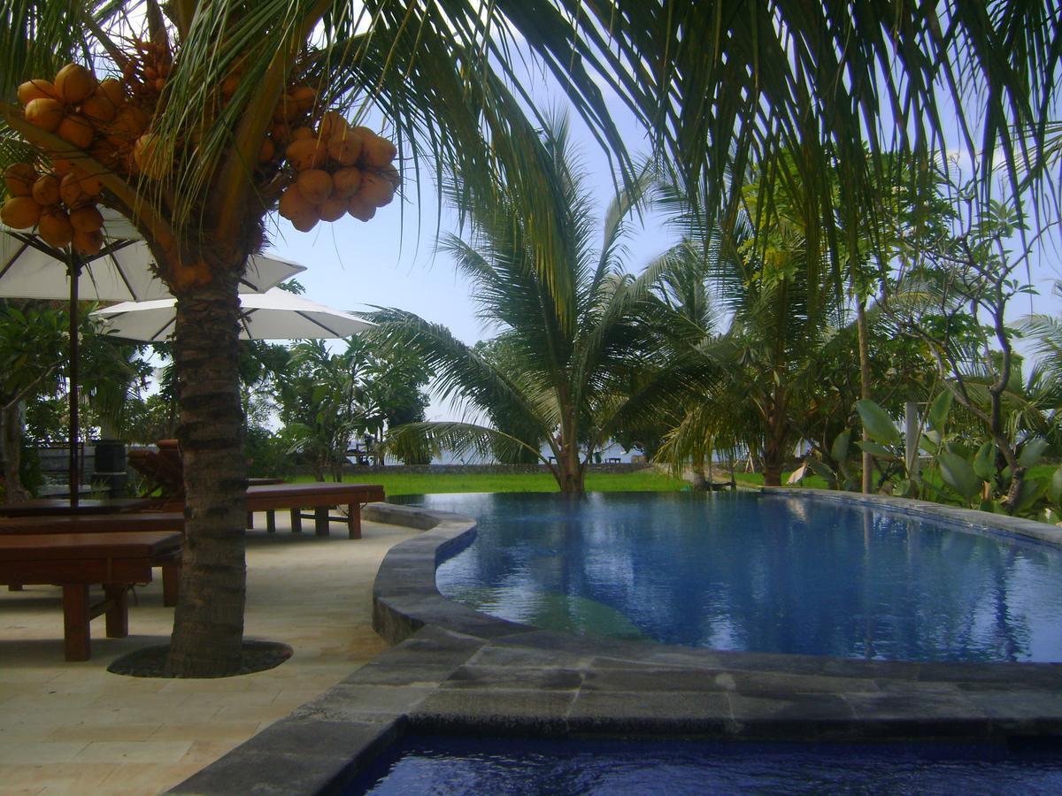 Villa Mangga Beach Amed Buitenkant foto